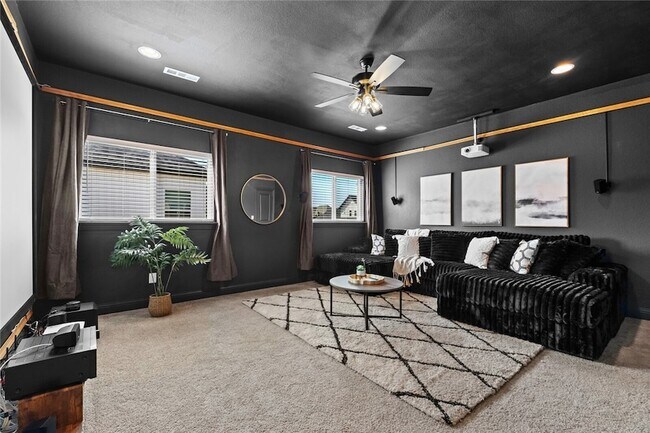 Building Photo - 230 Bequette Ln