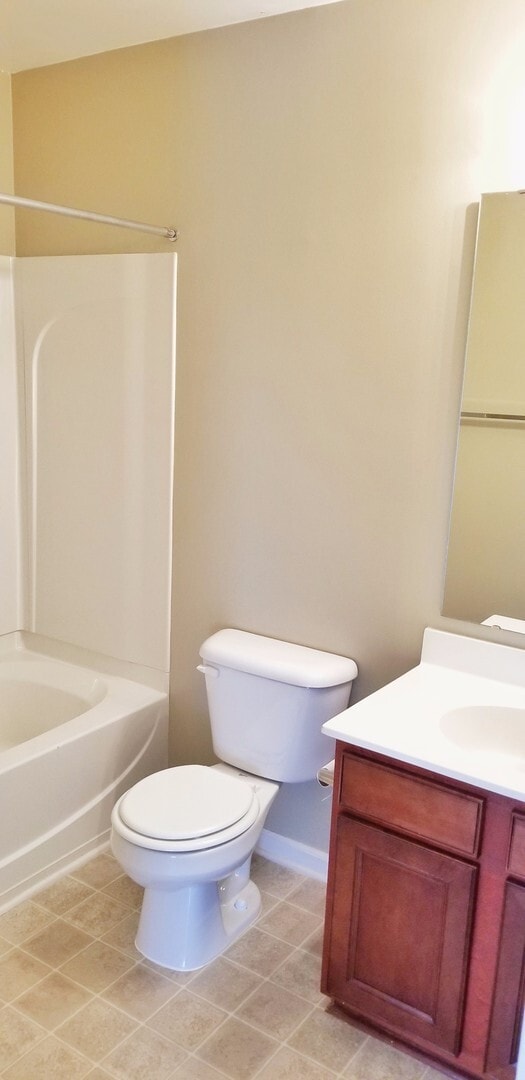 Building Photo - Stunning Town Home in Popular Liberty Hall