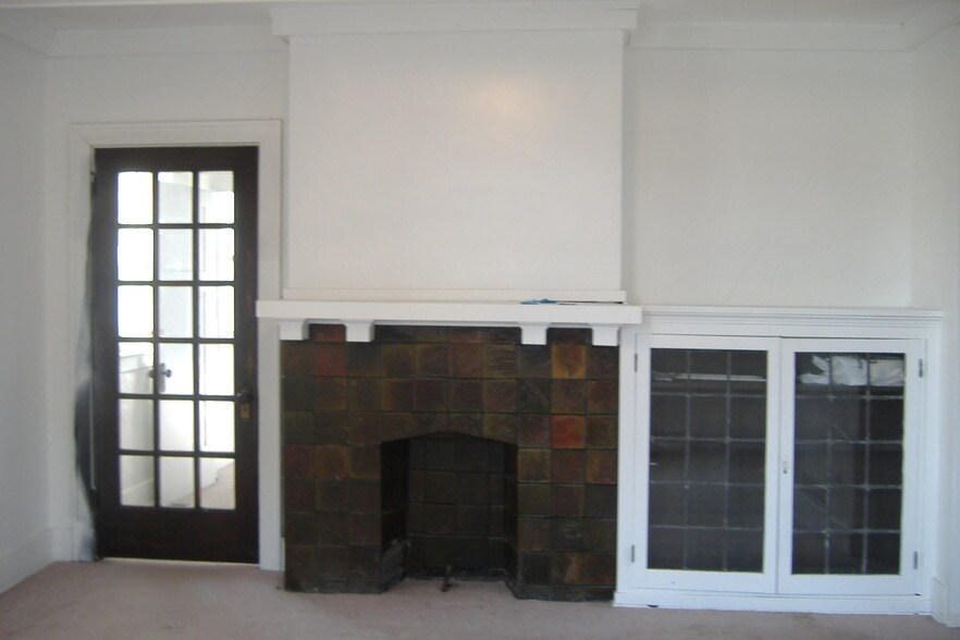 Building Photo - 3600 Dawson St