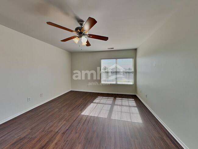 Building Photo - 1611 Rustic Arch Way