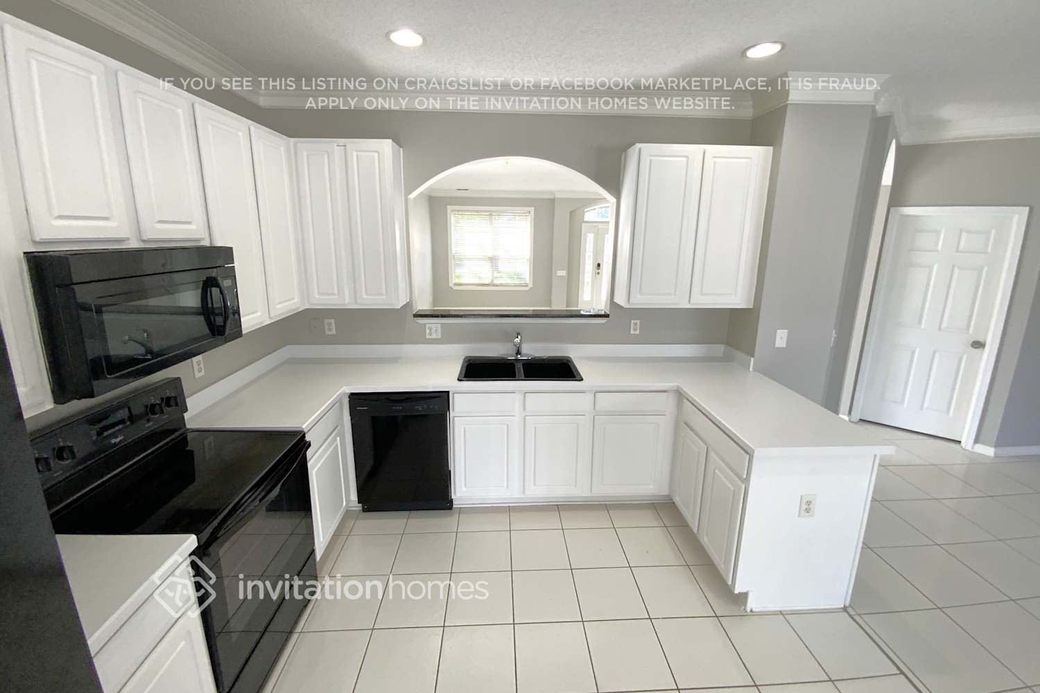Building Photo - 812 Lapoma Way