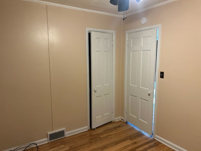 Building Photo - 68 N Edith St