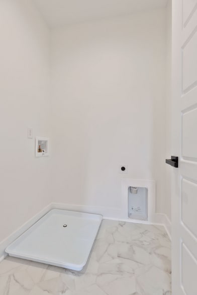 Building Photo - 193 Paragon Mills Rd