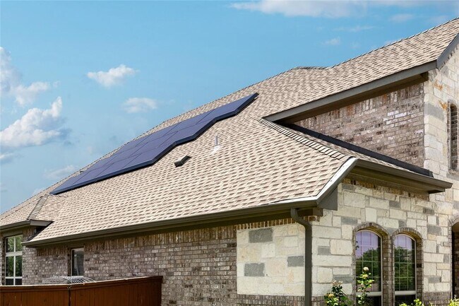 Building Photo - 2421 Blended Tree Ranch