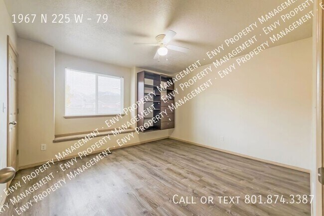 Building Photo - 1967 N 225 W