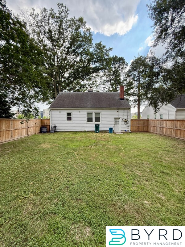 Building Photo - 4924 Bethlehem Rd