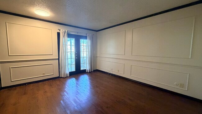 Building Photo - 13738 Tajamar St