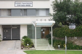 Building Entry - Princess Apartments