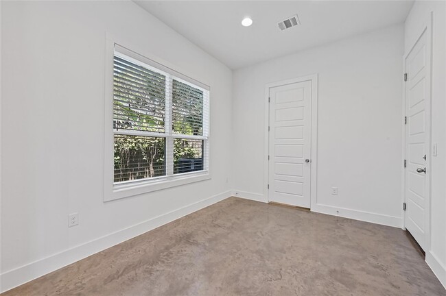 Building Photo - 2512 Wheless Ln