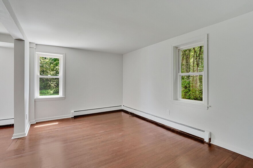 Building Photo - 46 Chestnut Street Pl