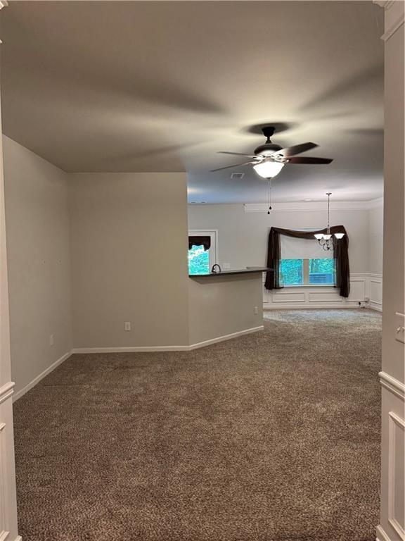 Building Photo - 692 Oakside Pl