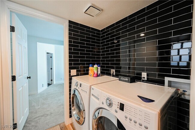 Building Photo - 1640 Crystal Shadows Cir