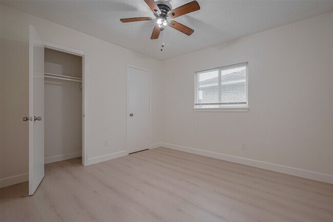 Building Photo - 16250 Rancho Blanco Dr