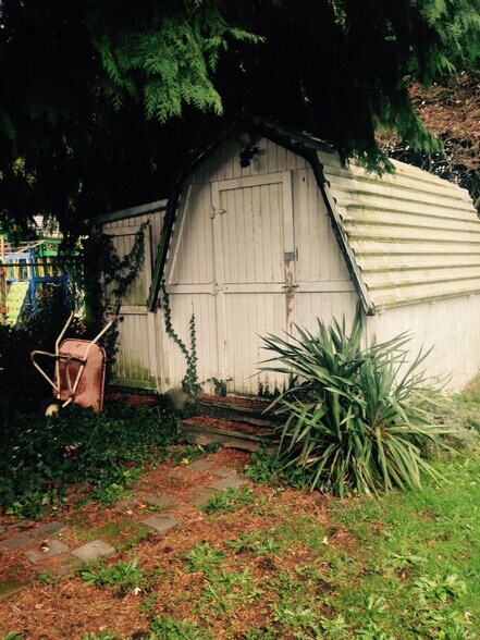 Building Photo - 2626 Southeast 92nd Avenue