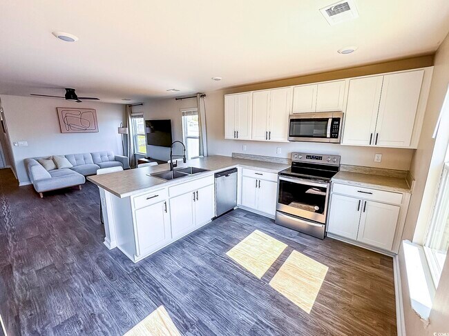 Building Photo - 264 Jeff Waters Cir