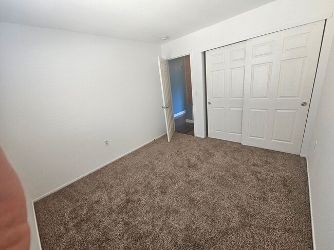 Building Photo - Available Now in Kelseyville Riviera