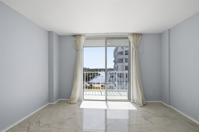 Building Photo - 1170 N Federal Hwy