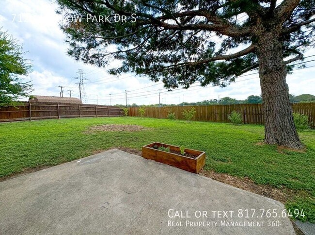 Building Photo - Freshly updated North Richland Hills home ...