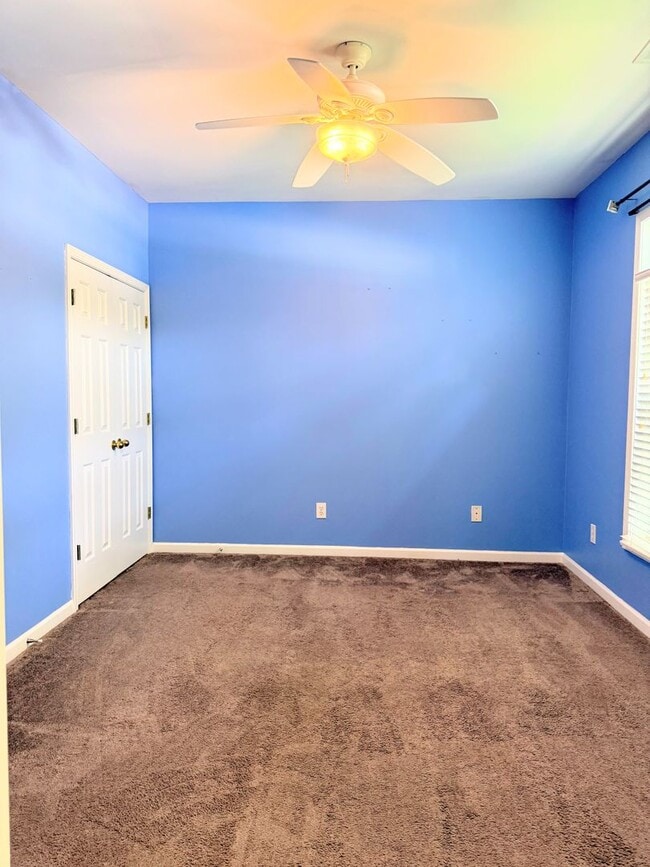 Building Photo - Beautiful Mirror Lake Home for Rent!