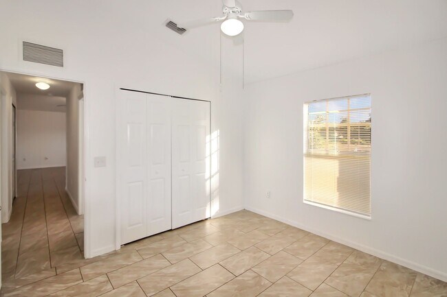 Building Photo - North Port Annual Home for Rent