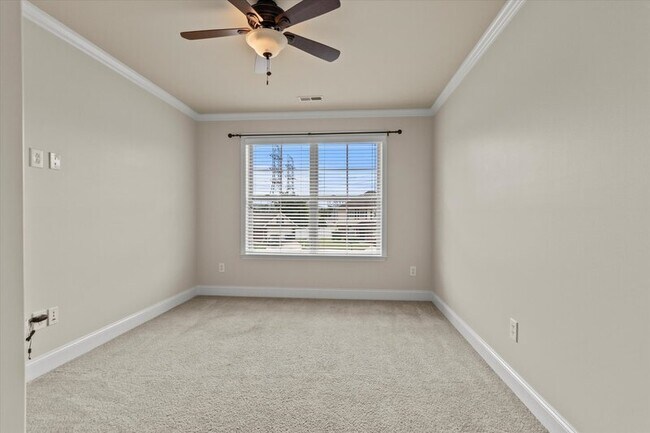 Building Photo - 2525 Millwood Cir SE