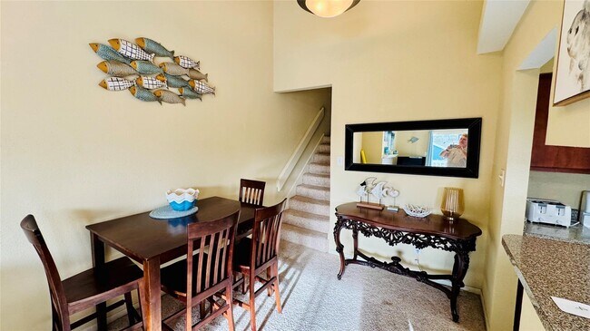 Building Photo - 3506 Cove View Blvd