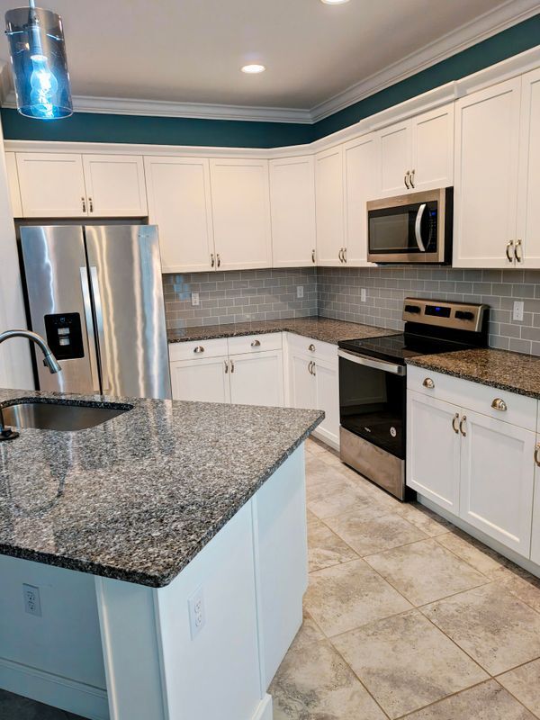 Building Photo - 2557 Bella Vista Cir