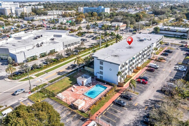 Building Photo - 16450 NW 2nd Ave