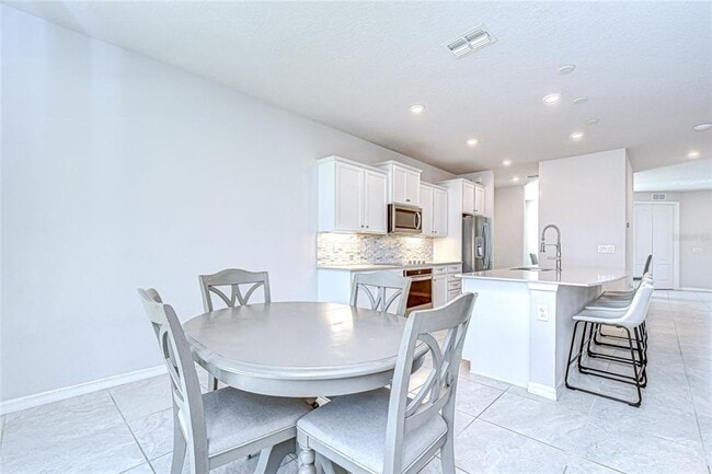 Building Photo - 10914 Green Harvest Dr.