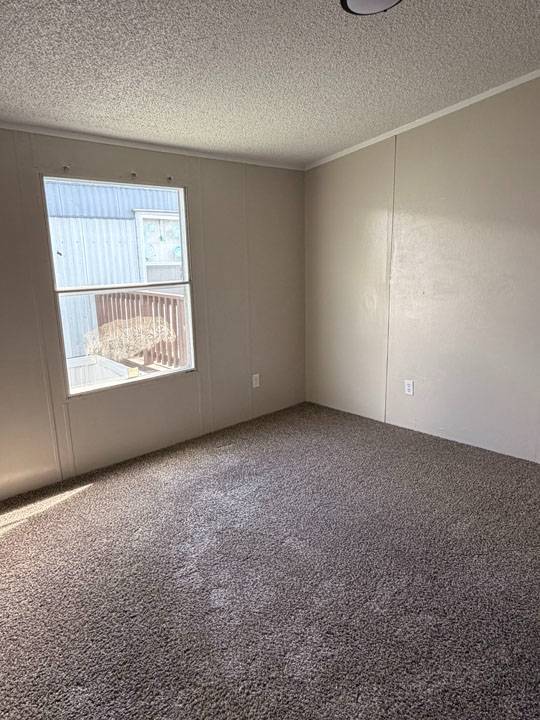 Building Photo - 2112 Colonial Dr