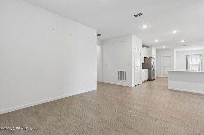 Building Photo - 3012 Granary Pk Ave