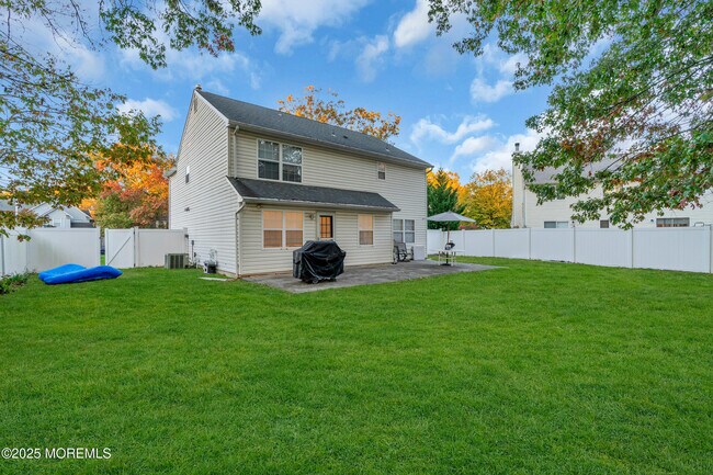 Building Photo - 109 Liberty Bell Rd