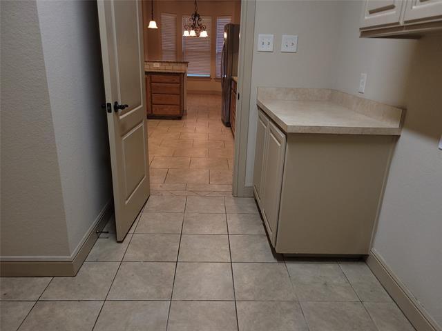 Building Photo - 5130 Southpoint Dr