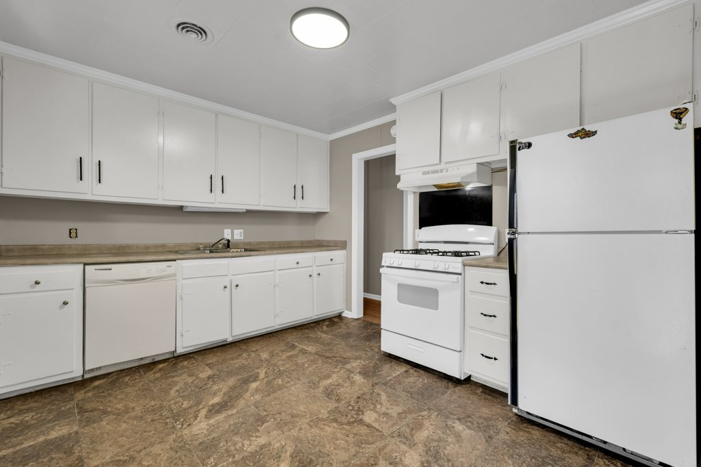 Building Photo - 266 McHall Dr