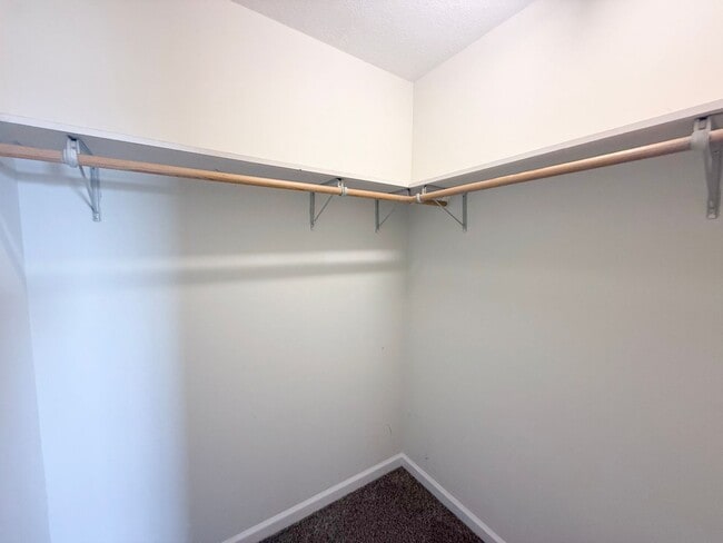 Building Photo - 430 W Stevens St