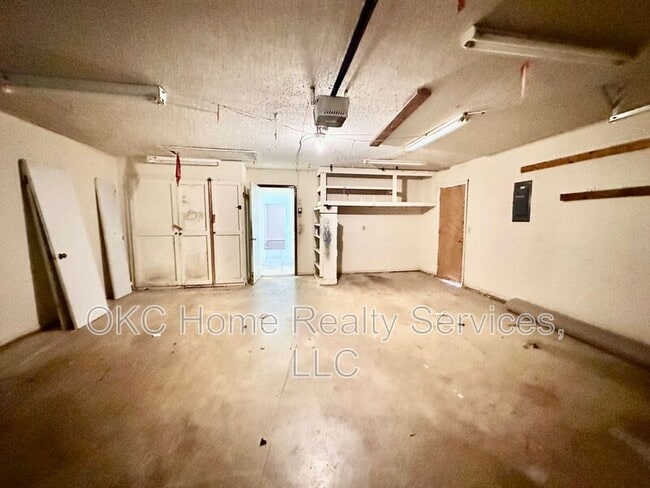 Building Photo - 9817 Grimsbey Ct