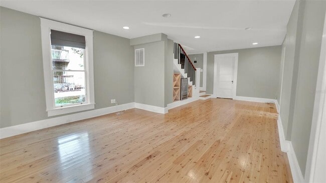 Building Photo - 341 Hillman Ave