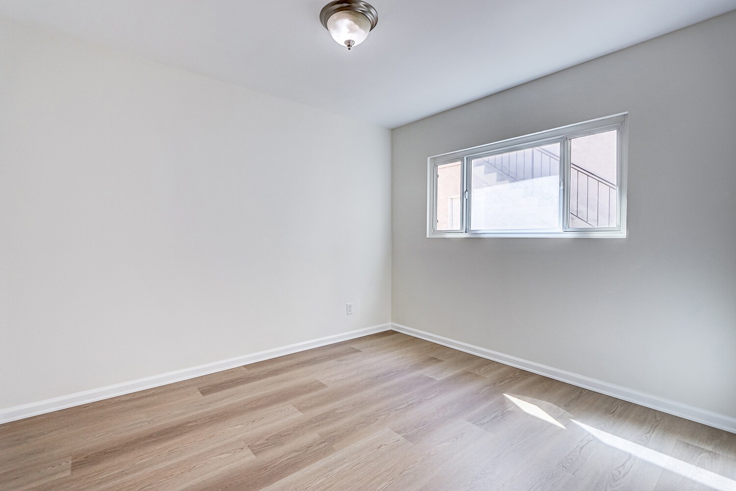 Building Photo - 2312 Grant Ave