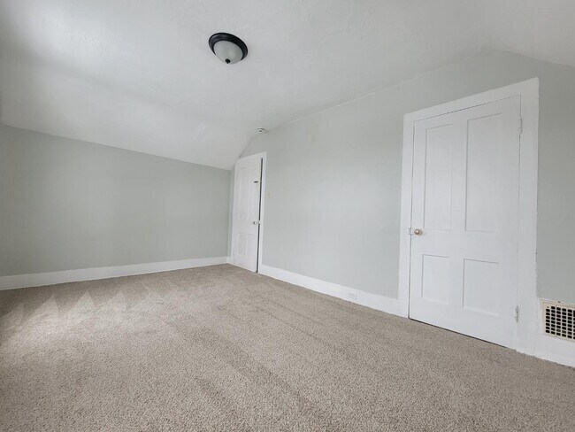 Building Photo - 320 Crosby St