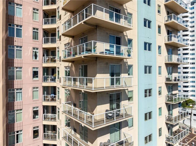 Building Photo - 488 E Ocean Blvd