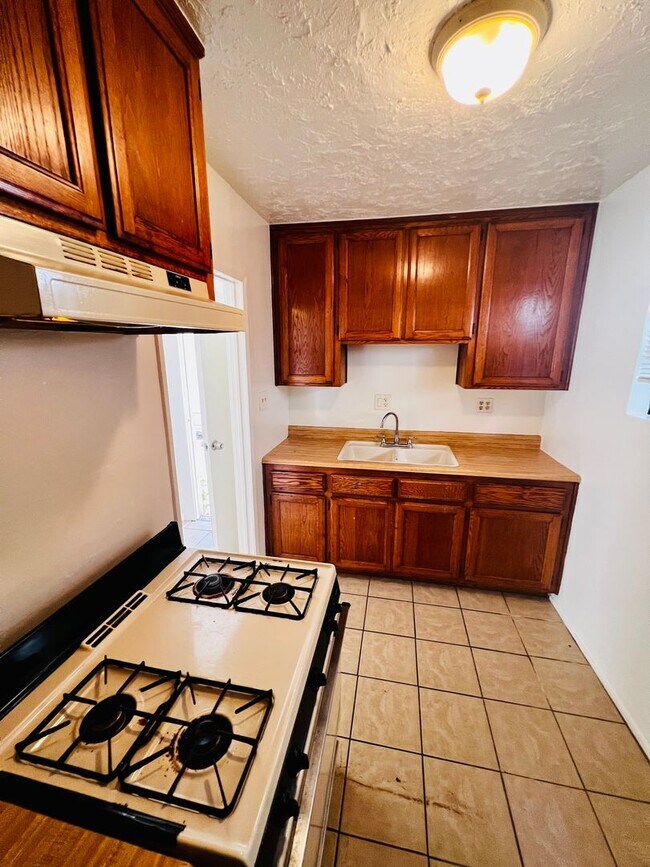 Building Photo - Charming Bluff Park Studio Bungalow – Just One Block from the Beach!