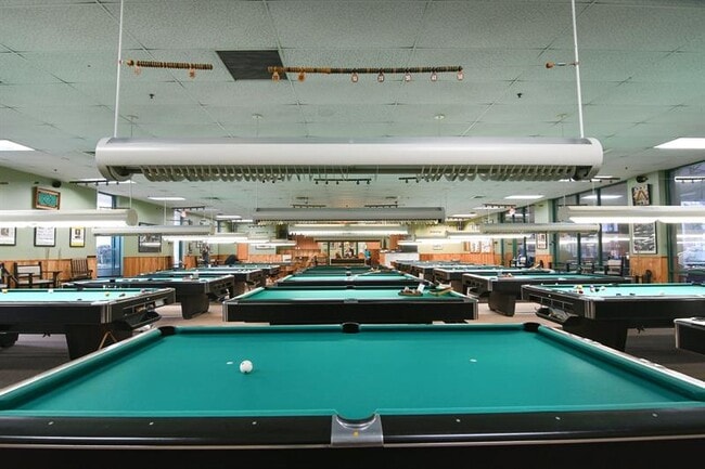 Building Photo - 2002 Granada Dr