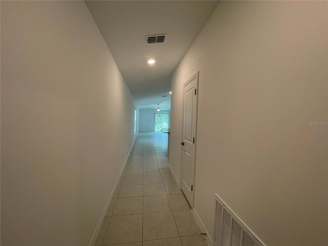 Building Photo - 36544 Smithfield Ln