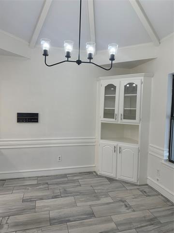 Building Photo - 2104 Apple Valley Rd