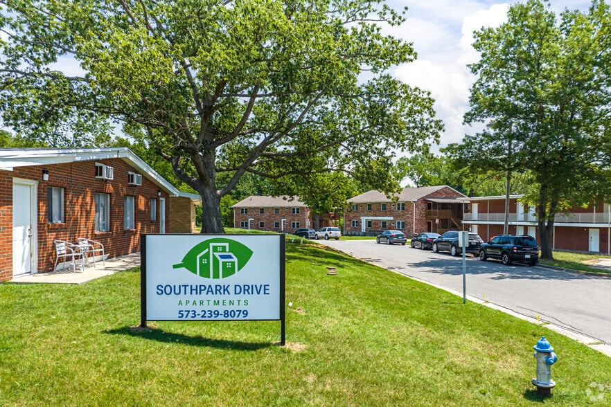 Southpark Apartments 915 Southpark Dr Columbia MO 65201 Apartment