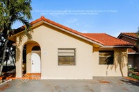 Building Photo - 4845 SW 144th Ct