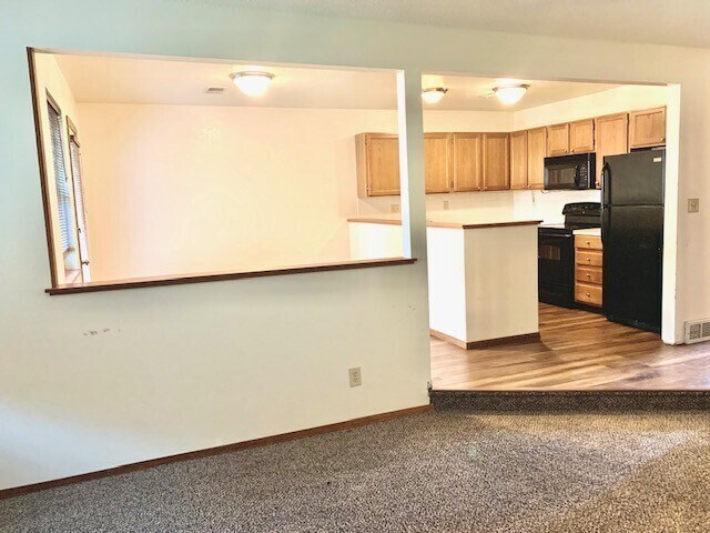 Building Photo - 3 Bed/2.5Bath Townhome in Greeley