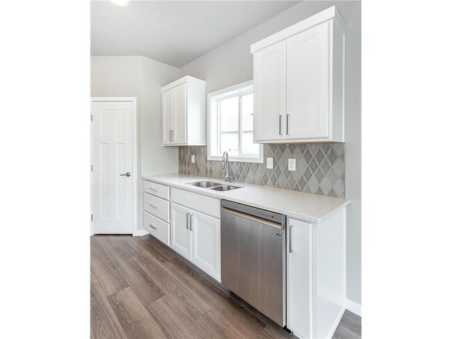 Building Photo - 4743 32nd St S