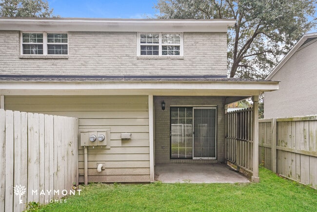 Building Photo - 843 Von Kolnitz Rd