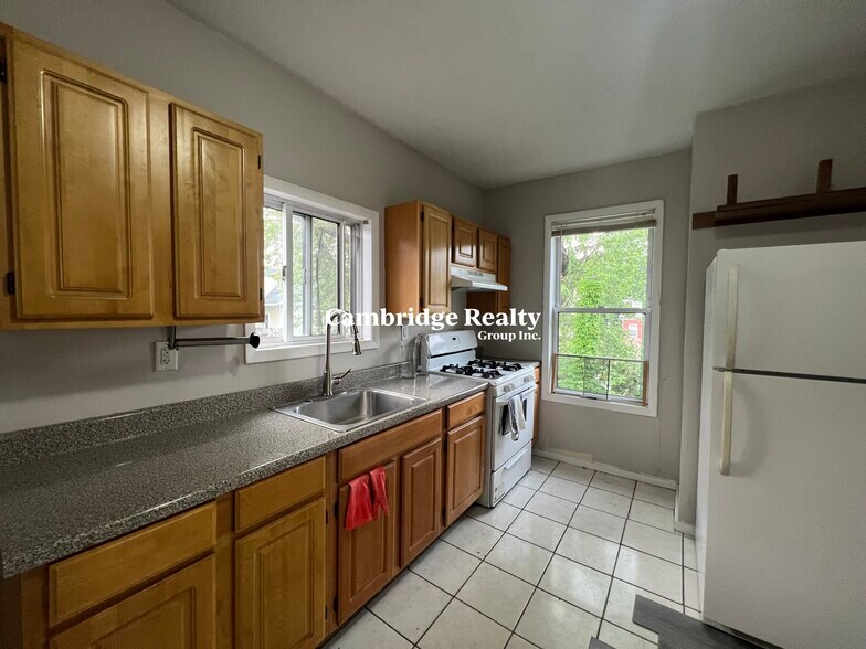 Primary Photo - 15 Hudson St